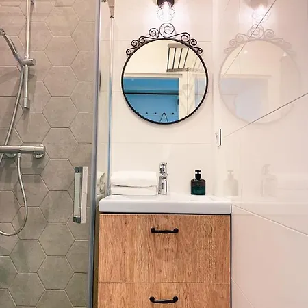 A 200 M Do Plazy Appartement *