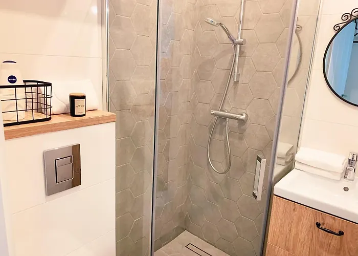 A 200 M Do Plazy Apartment *